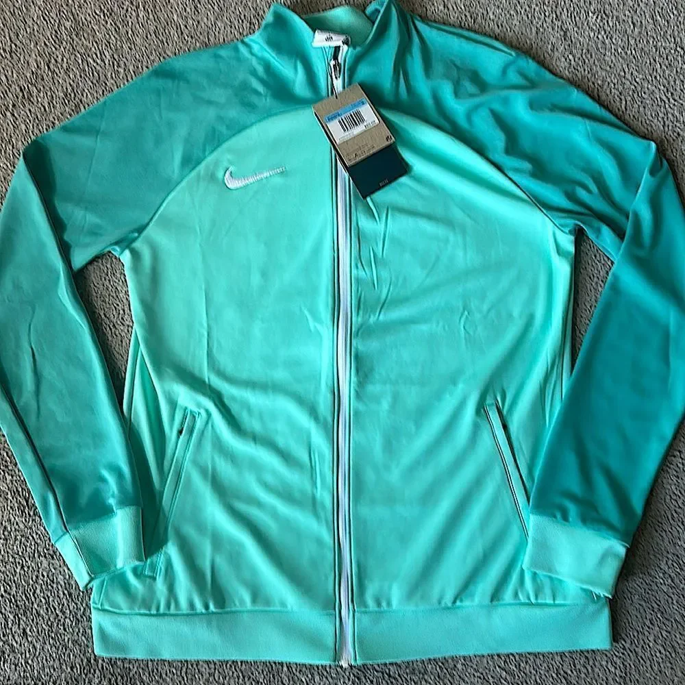 Nike Women’s Dri-Fit Academy Pro Track Jacket 22